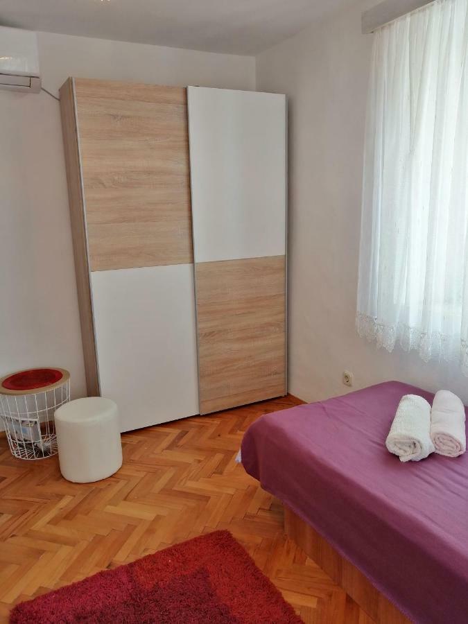 House Lotties Villa Stari Grad  Cameră foto